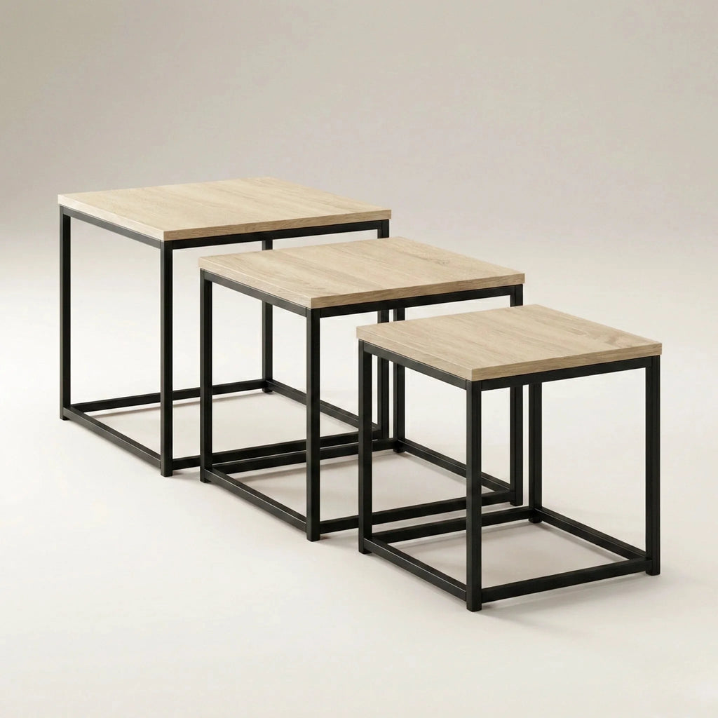 Lot de 3 tables basses gigognes carrées industrielles – Bois clair & métal noir 35/40/45 cm