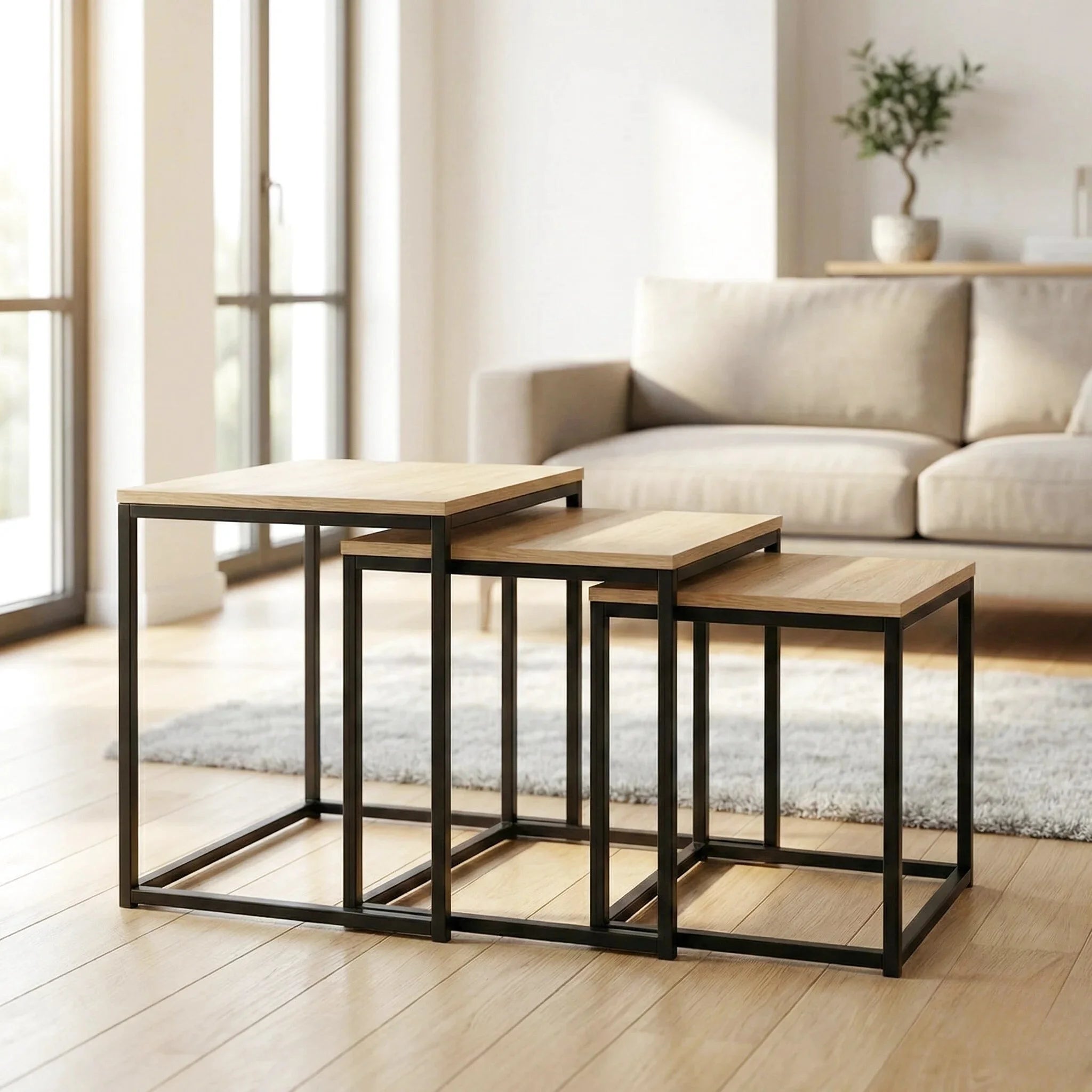 Lot de 3 tables basses gigognes carrées industrielles – Bois clair & métal noir 35/40/45 cm